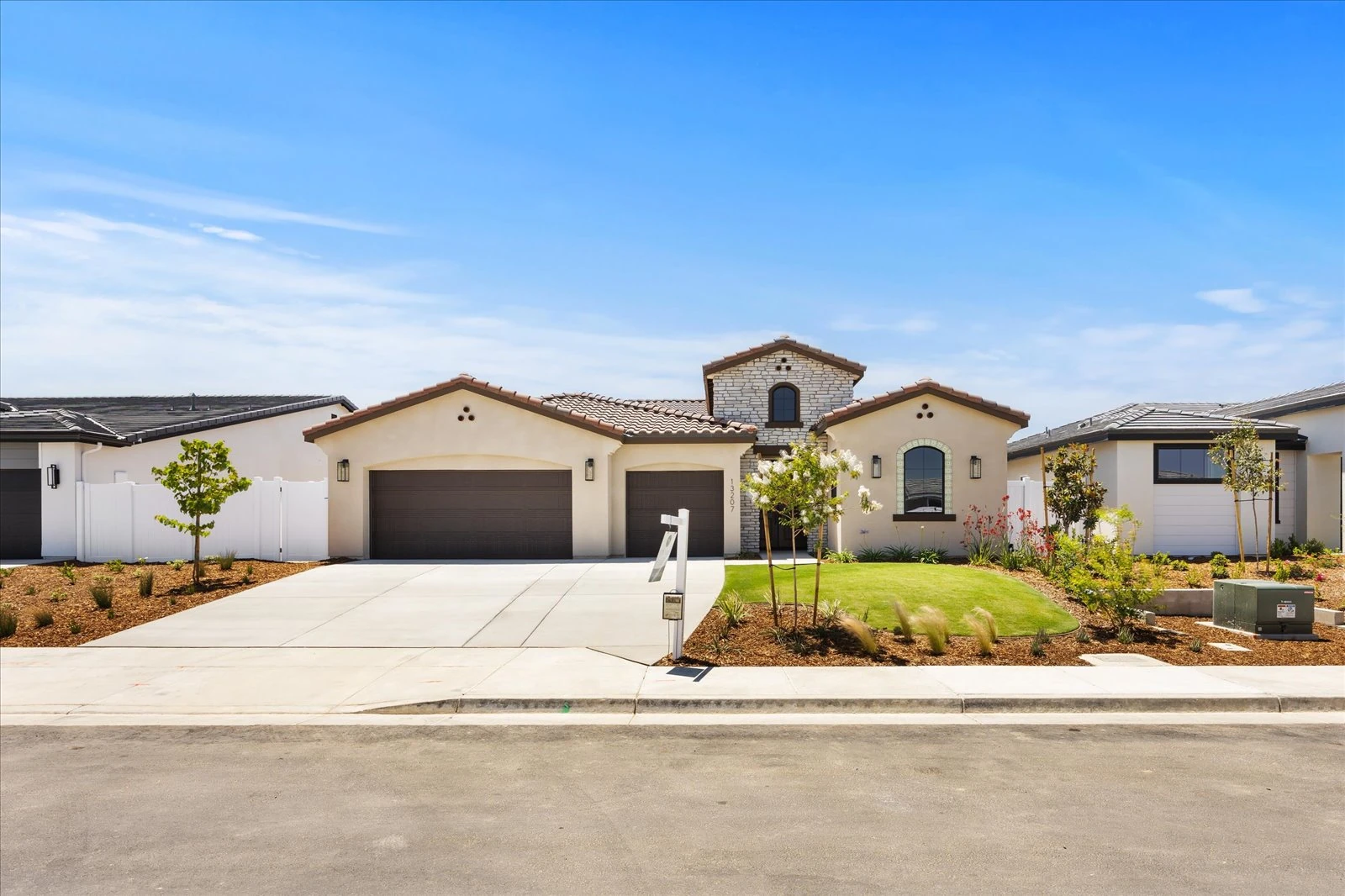 Front exterior of a completed Shasta home at Vista Montaire on a clear day